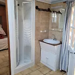 D'hotes Chez Claire לינה וארוחת בוקר