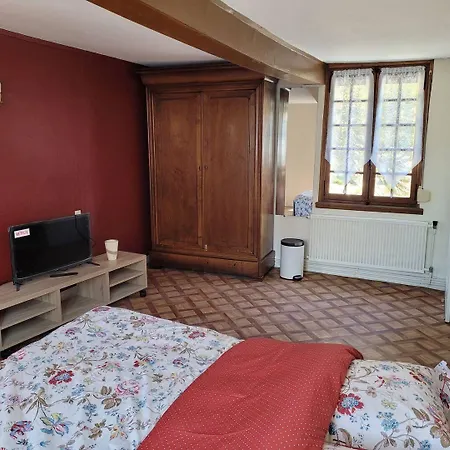 לינה וארוחת בוקר D'hotes Chez Claire בוברו-אן-אוז'