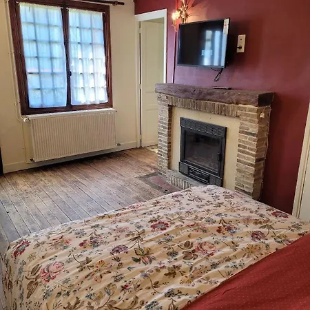 D'hotes Chez Claire Bed & Breakfast