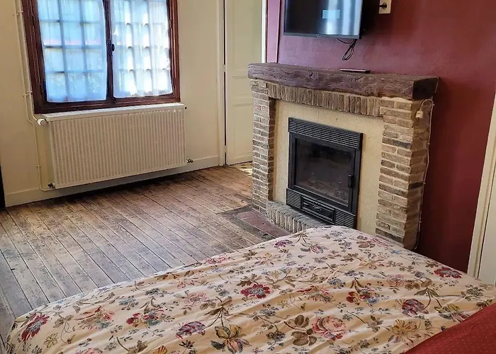 D'hotes Chez Claire Bed & Breakfast